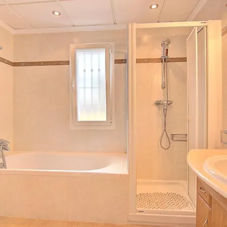 Casa Felicidad Feriehus *